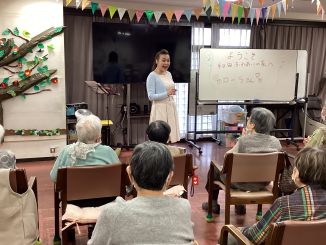 ふれあいがライブ会場に！？ローラさんコンサート開催！